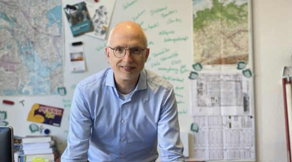 Prof. Dr. Torsten Spandl, Dozent für Marketing und Vertrieb an der Fachhochschule für die Wirtschaft Hannover (FHDW).